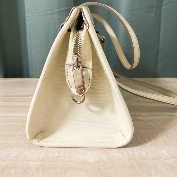 Louis Vuitton Epi Leather Madeleine Pm Ivory Beige - Picture 14 of 16